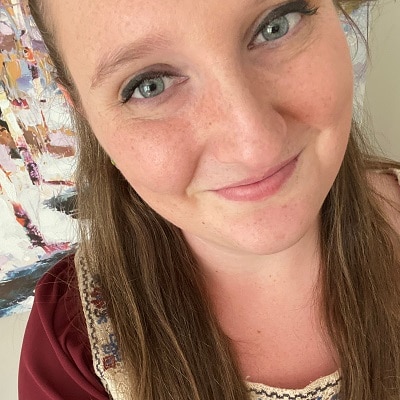 A head and shoulders photo of Jessie Hall.