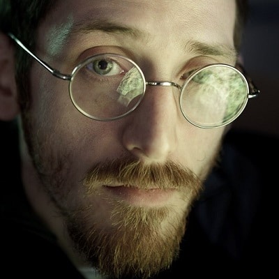 A head and shoulders photo of Steven Weitz.